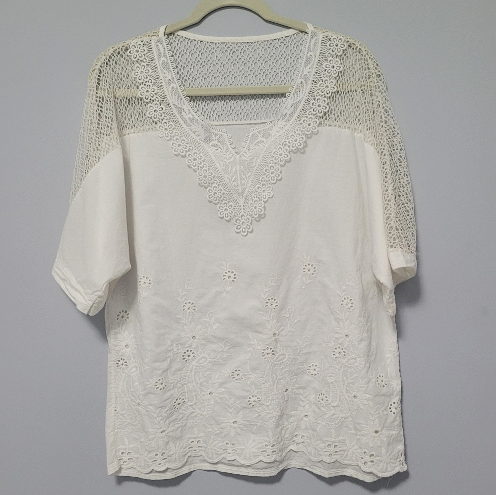 White cotton, embroidered‎ front and lace plus size shirt